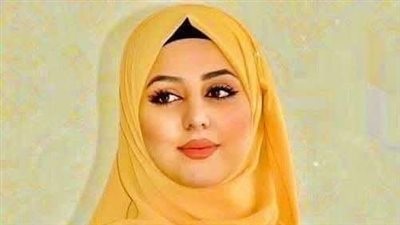 وانا انتظر زوجي في سيارته