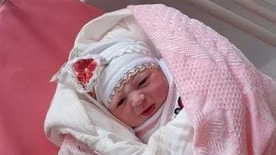 المراه وماكينه الخياطه ريم السيد 