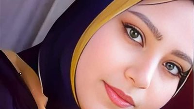 ولدت كوثر على شاطيء البحر من إمراة