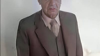 أستاذ ﺭﻳﺎﺿﻴﺎﺕ عراقي يعمل ﻓﻲ إحدى جامعات دول الخليج (الإمارات)
